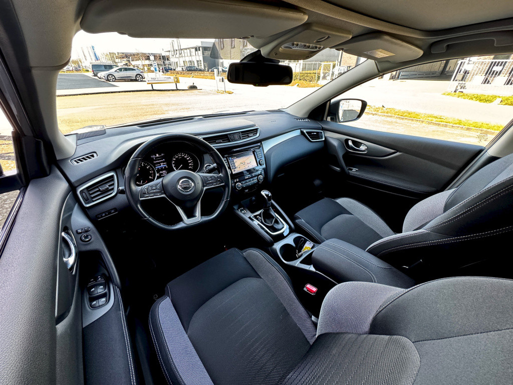 Nissan Qashqai 1.2 n-connecta panorama dak