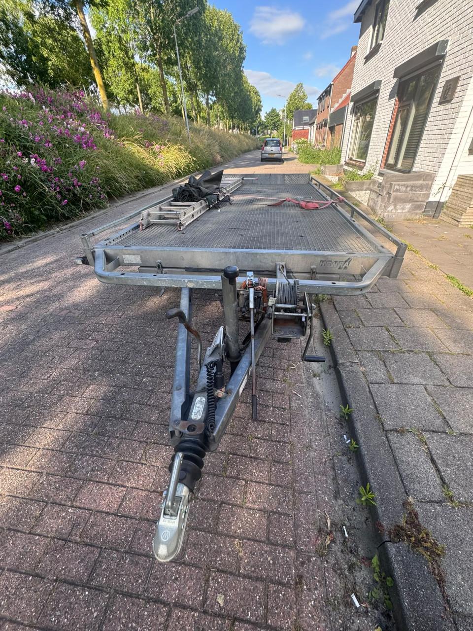 Henra auto ambulance Trailer te koop