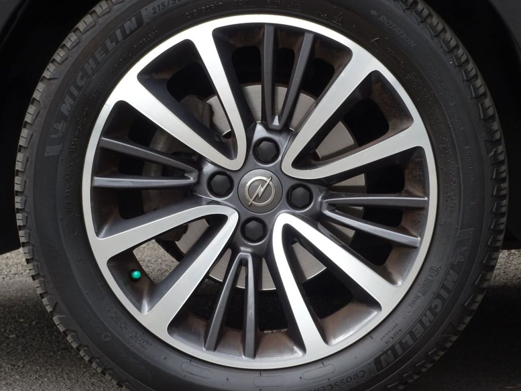 Opel Crossland X 1.2 turbo innovation hud | stuur-&stoelverwarming | apple 