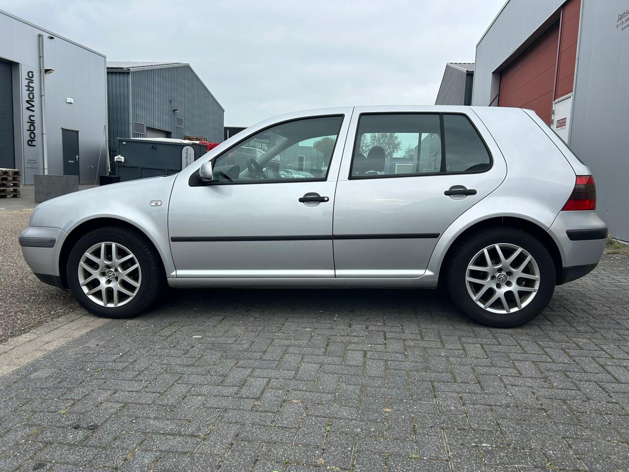 Volkswagen Golf 1.6-16V Trendline MEENEEMPRIJS!