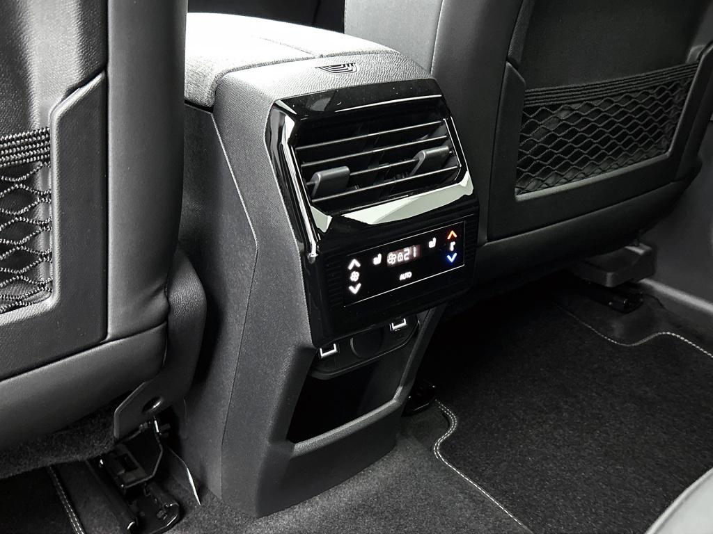 Peugeot 5008 hybrid 145 pk automaat gt | panoramadak | agr stoelen | trekha