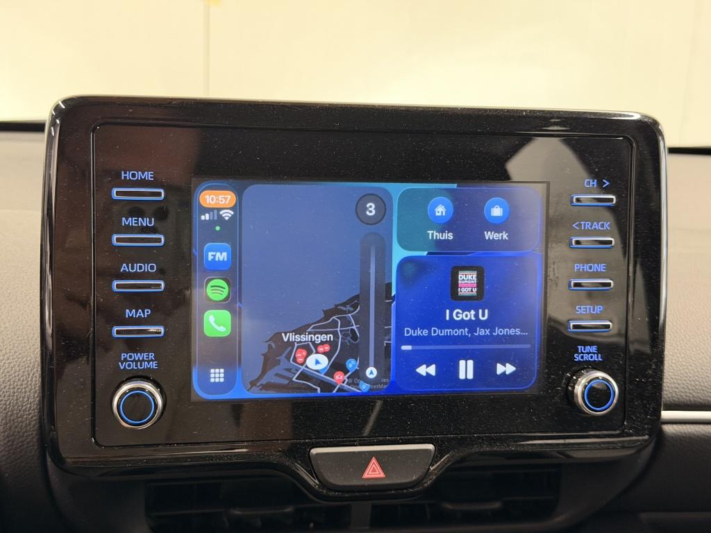 Toyota Yaris 1.5 hybrid dynamic| camera| adap.cruise| keyless| carplay
