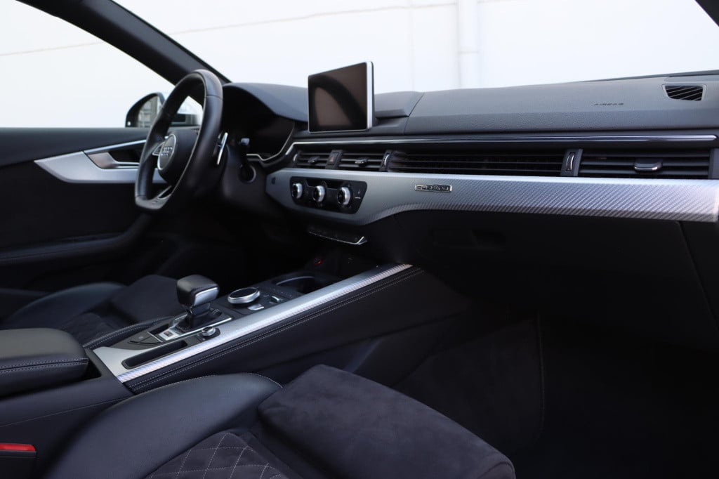 Audi Rs4 avant 2.9 tfsi quattro 450pk tiptronic