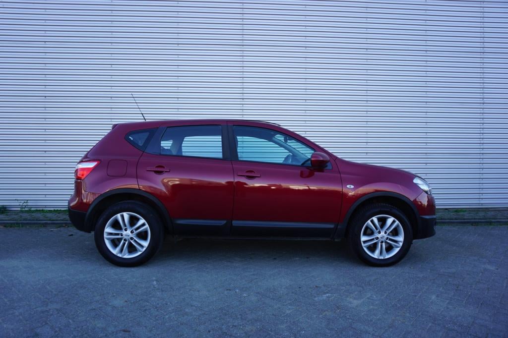Nissan Qashqai 2.0 acenta airco / cruise / elektr. ramen / parkeers. / trek