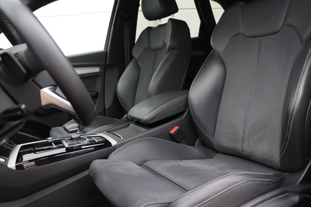 Audi Q5 55 tfsi e quattro s edition competition 367pk
