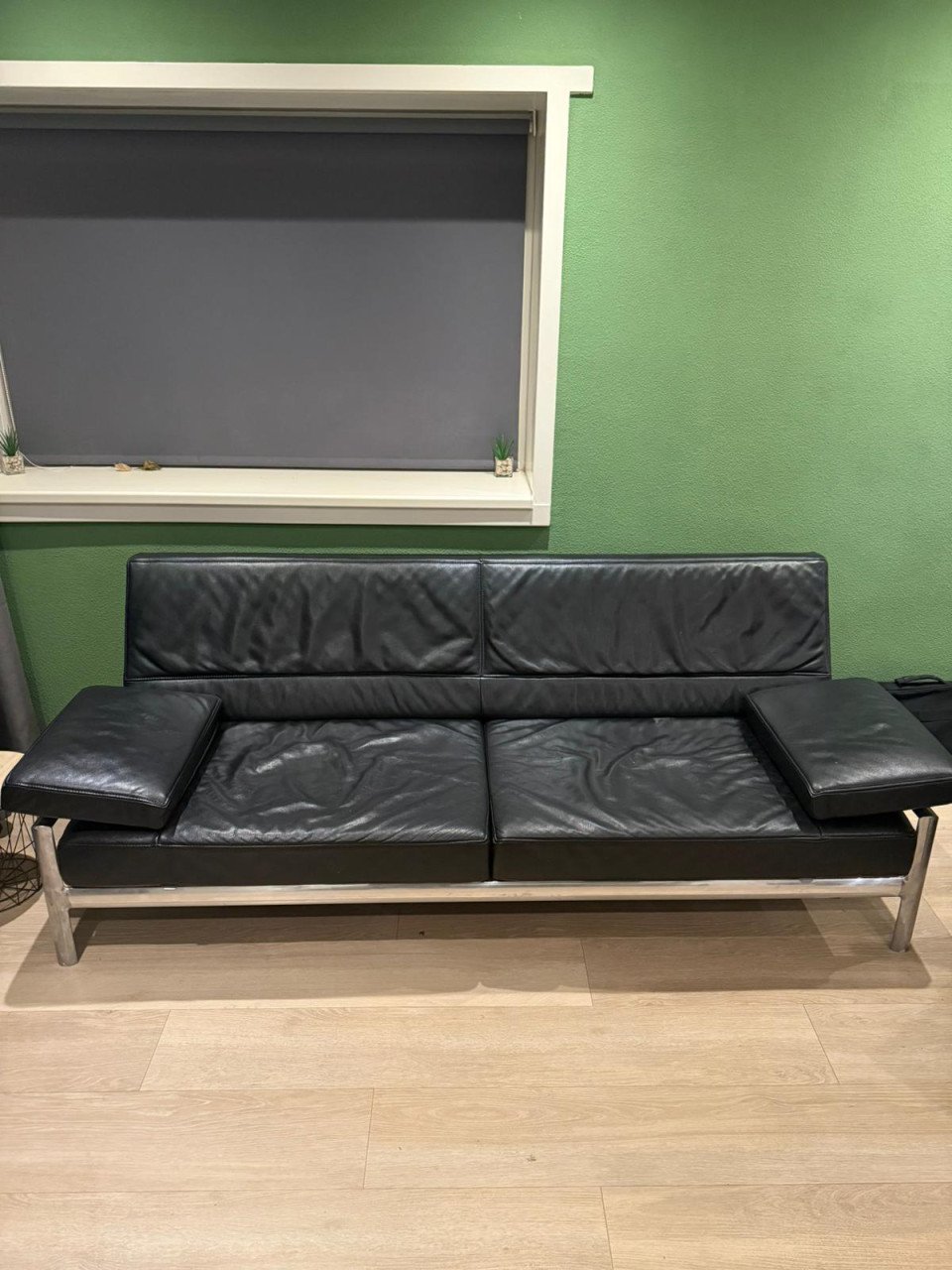 Design zwart leren bank +hocker