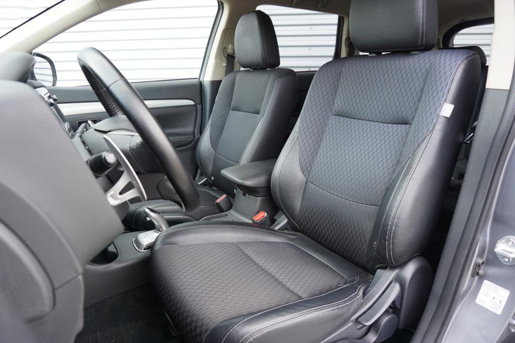 Mitsubishi Outlander 2.0 phev executive edition automaat - navi / cruise / 