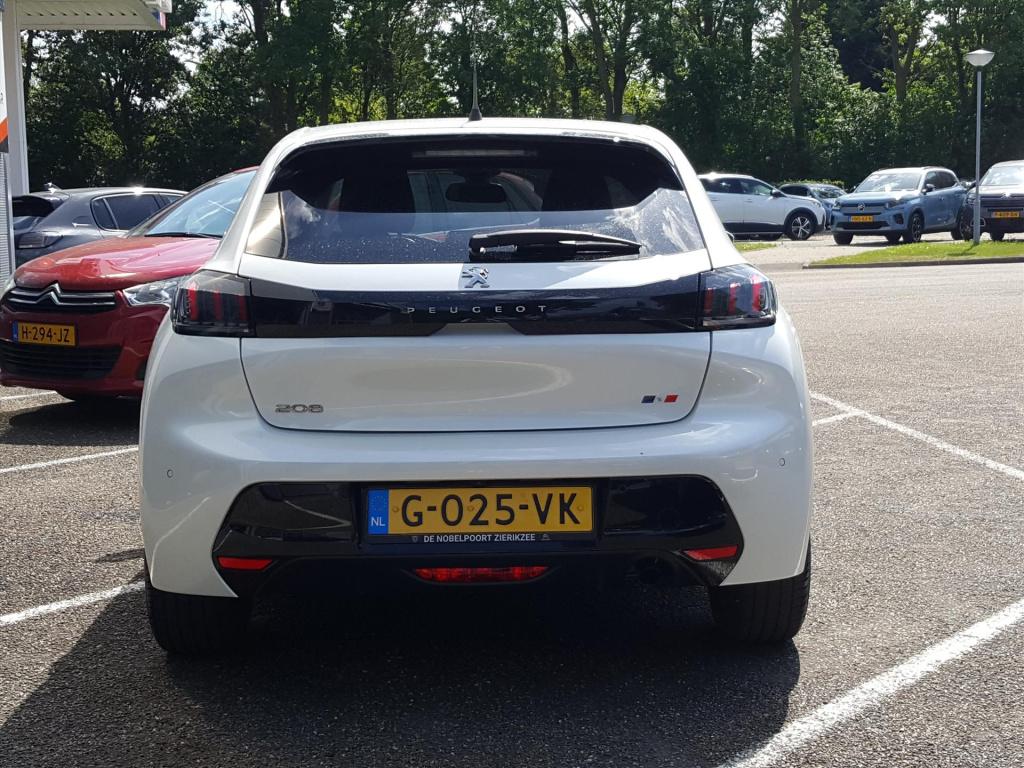 Peugeot 208 allure 1.2 pt-100pk navigatie | 3d-cockpit | apple carplay&andr