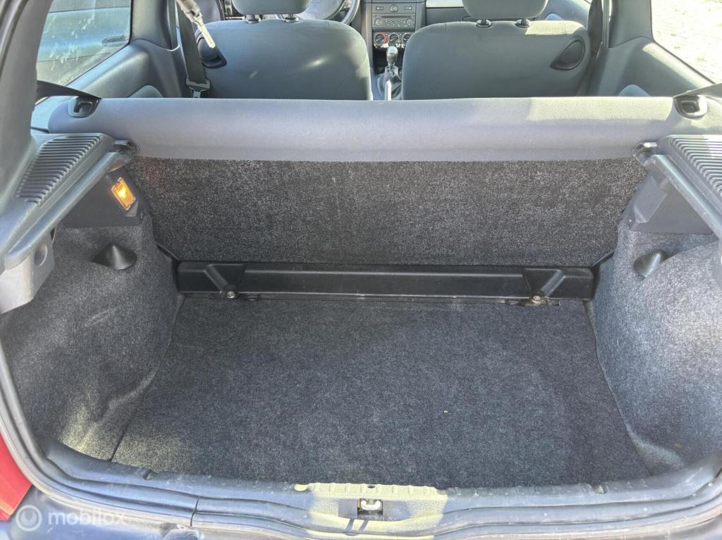 Renault Clio 1.2-16v authentique comfort
