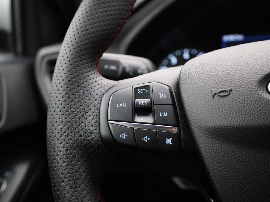 Ford Focus st line | automaat | climate control | cruise control | navigati