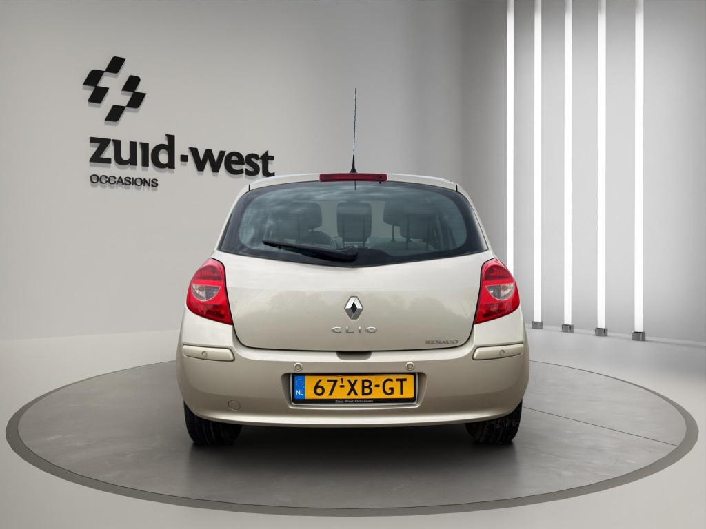 Renault Clio 1.6-16v initiale automaat leder pano clima