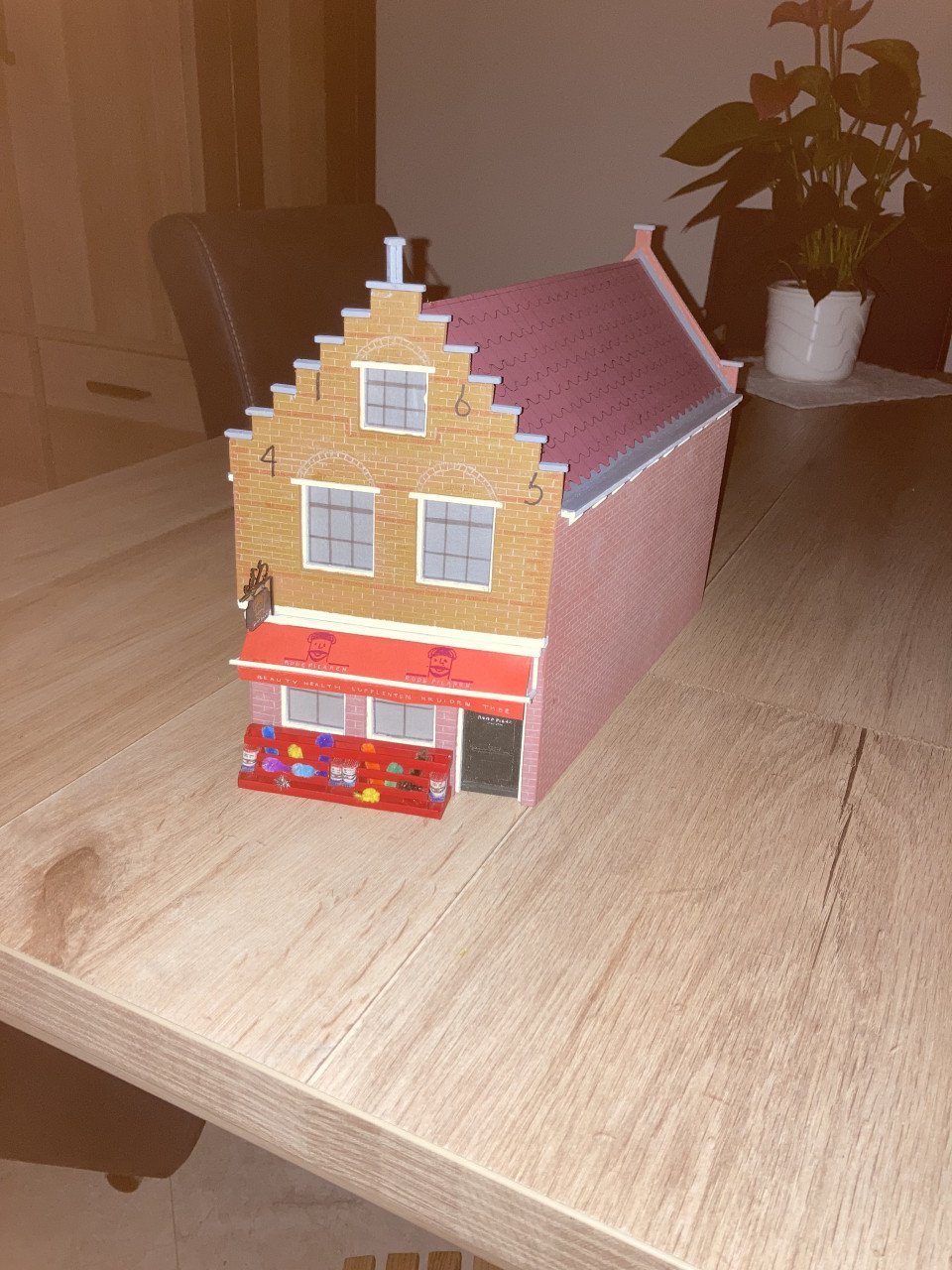 Model winkel de rodepilaren  in vlissingen