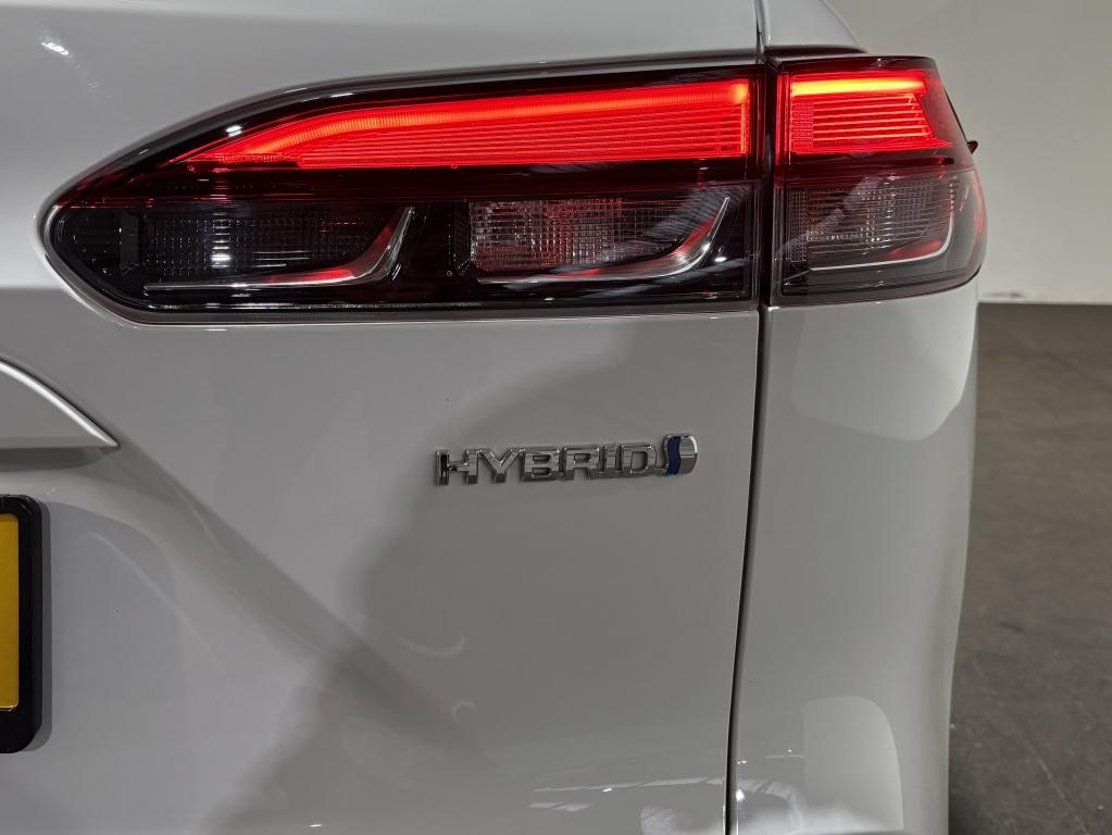 Toyota Corolla Cross hybrid 200 style| adap.cruise| camera| pdc| keyless