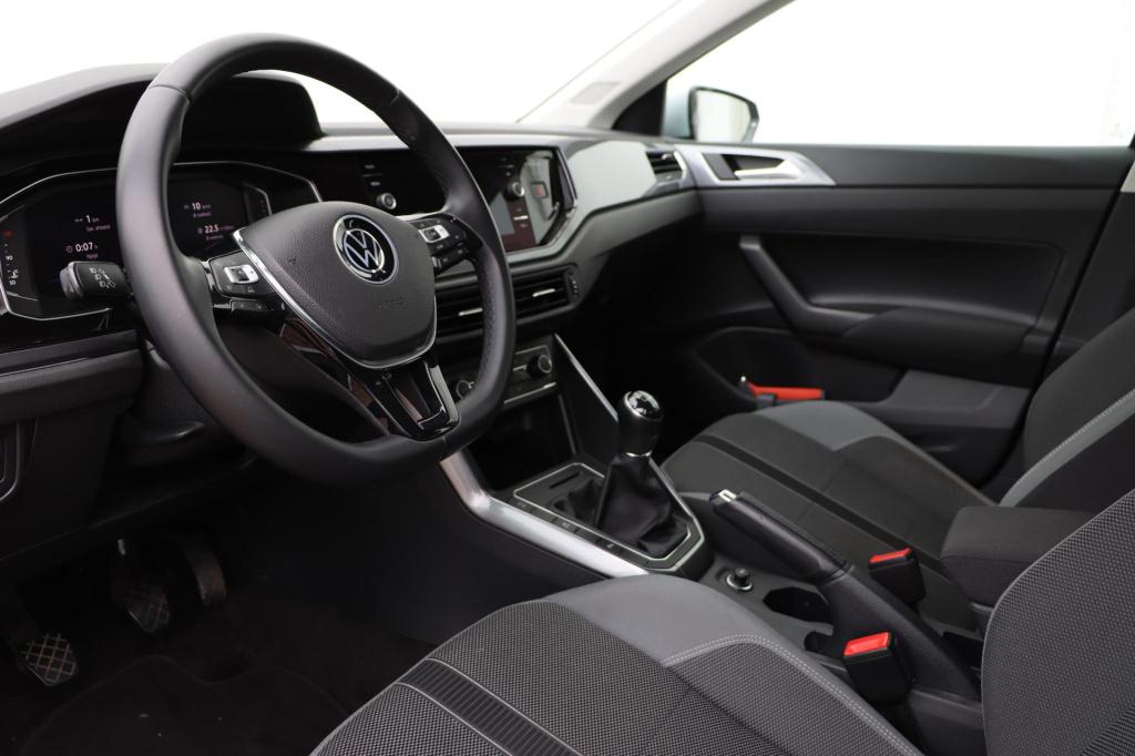 Volkswagen Polo 1.0 tsi highline r-line | stoelverwarming | adaptive