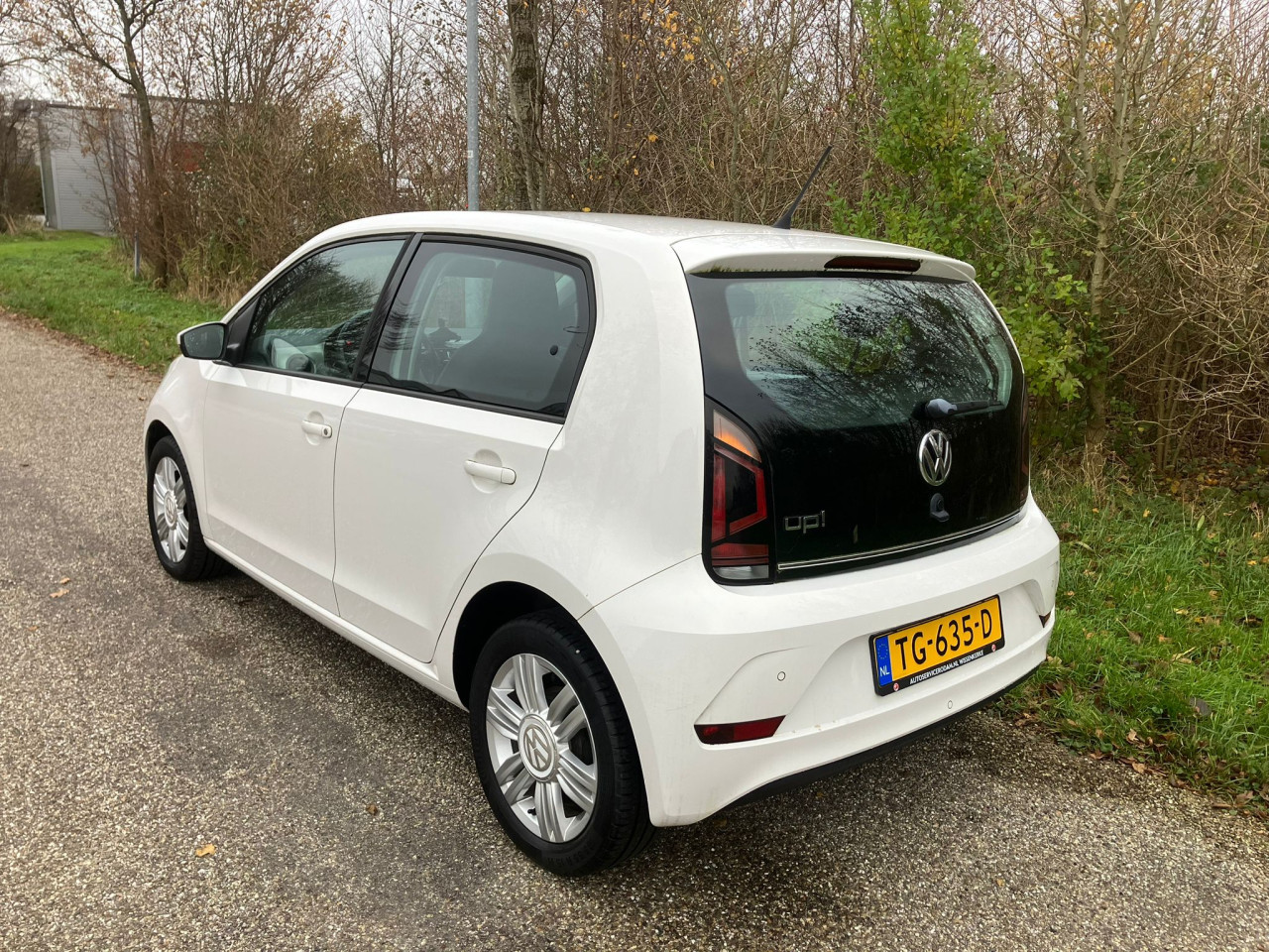 Volkswagen Up! 1.0 High Up!