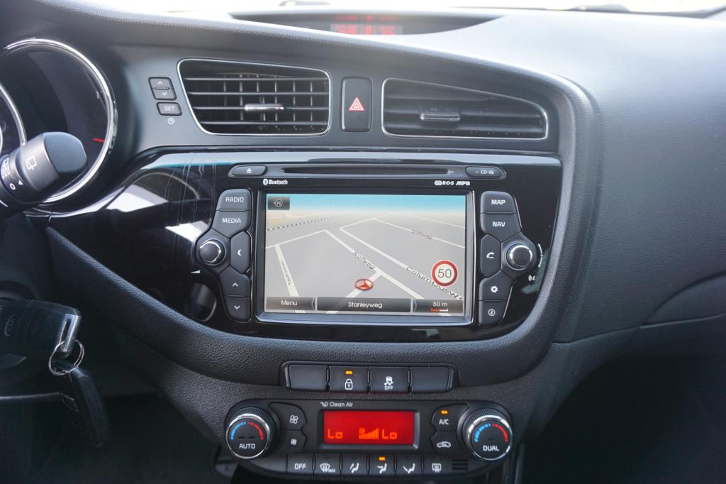 Kia Cee'd sportswagon 1.6 gdi businessline climate / navi / cruise / camera