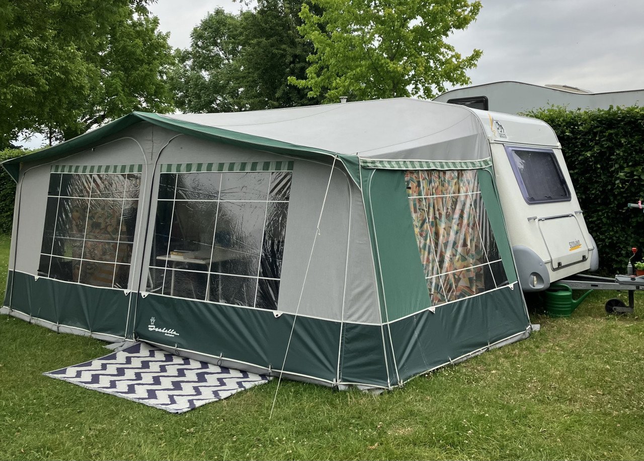 Te koop Knaus Sudwind fu450 in prima staat.