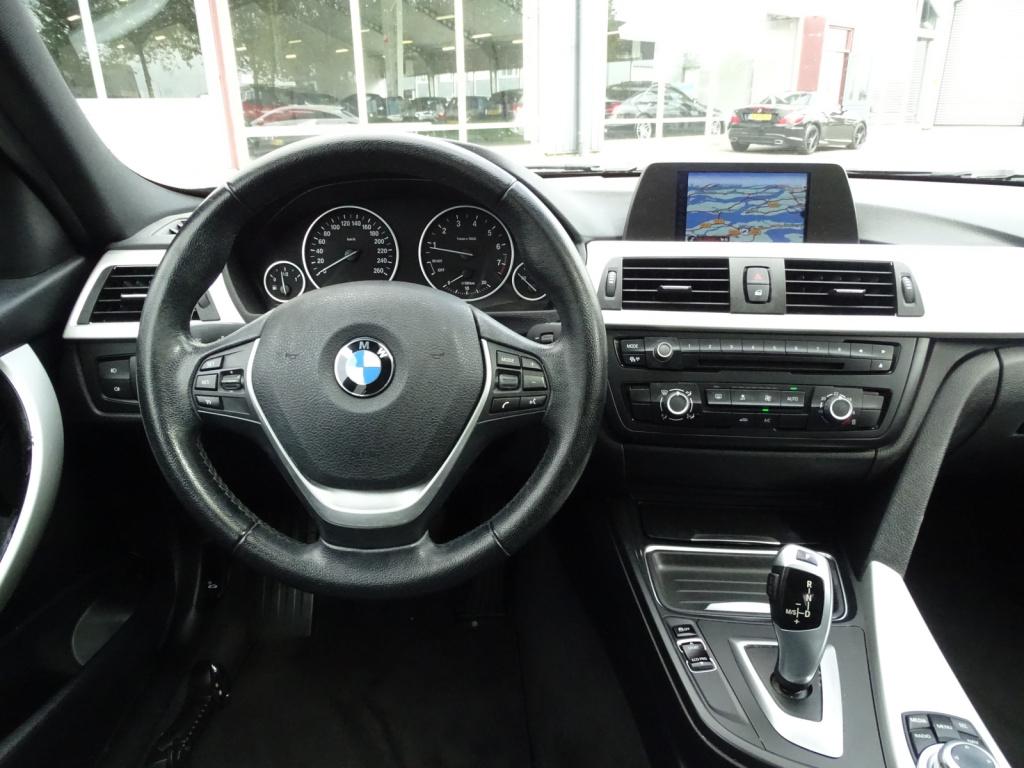 BMW 3-serie 316i upgrade edition automaat | leder | schuif-/kanteldank | xe