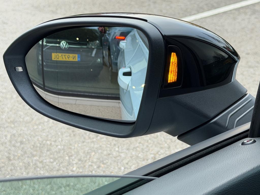 Volkswagen Golf 1.5 ehybrid gte 272pk | led iq light | trekhaak | head-up |