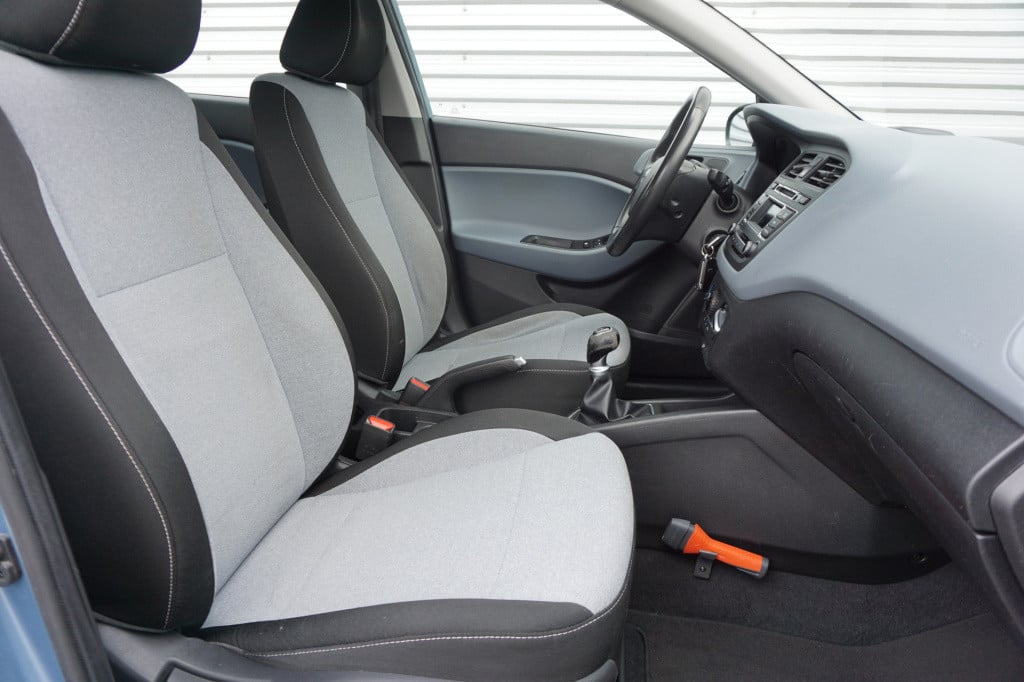 Hyundai I 20 1.2 hp i-motion airco / elektr/ ramen / cruise / lm velgen tre