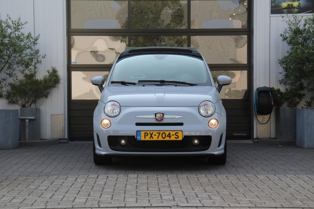 Abarth 500c 1.4 t-jet scorpione - alcantara - aux/usb - 17inch - pdc - gric