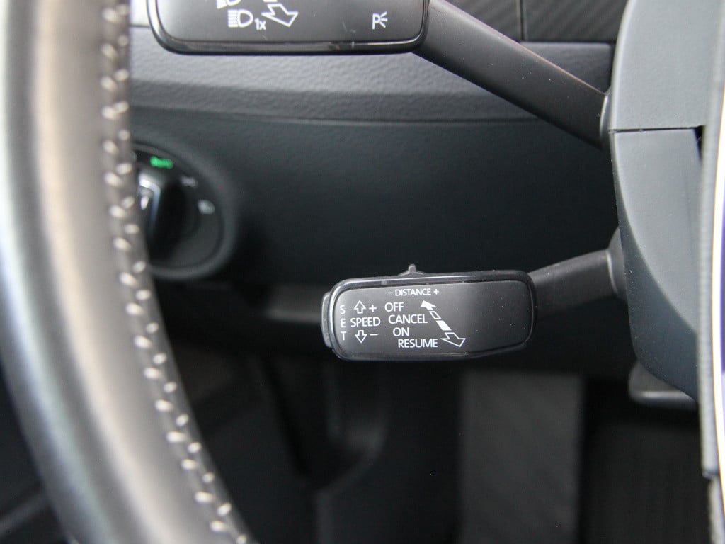 Skoda Superb combi 1.4 tsi iv 218pk sportline | pano dak | trekhaak