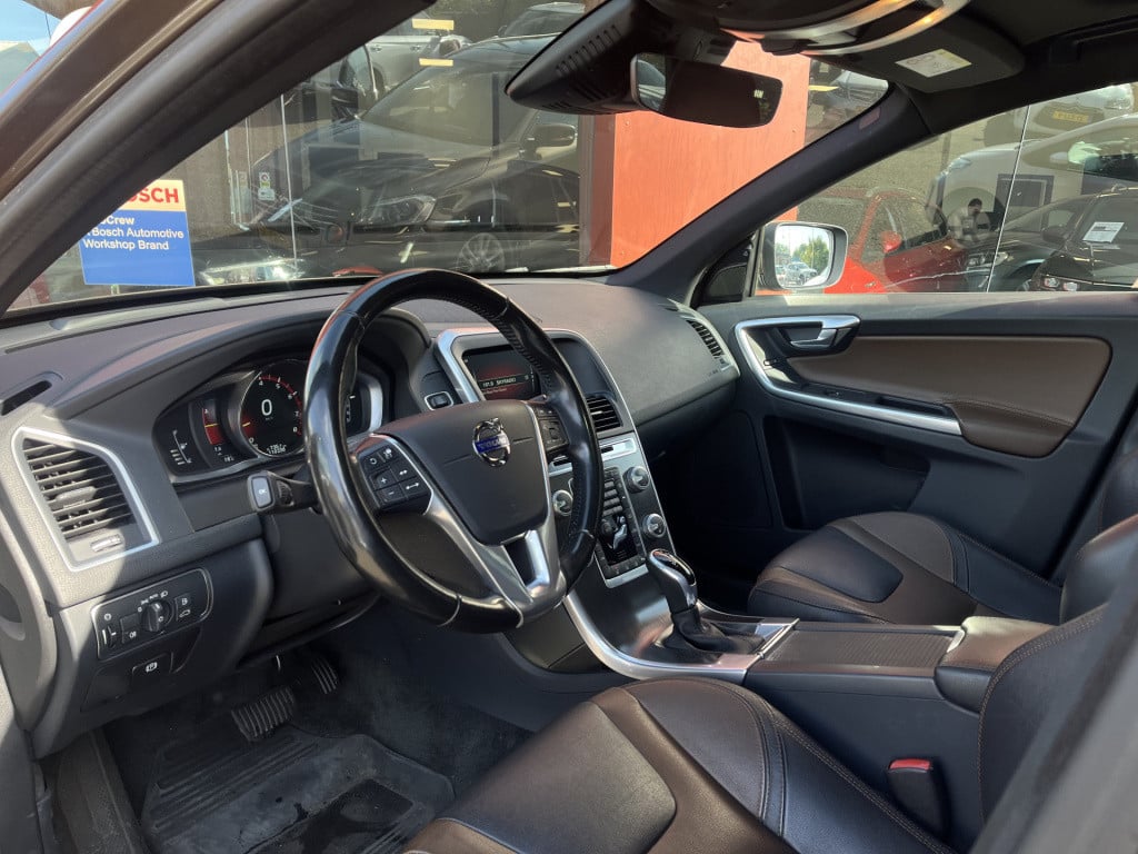 Volvo XC60 2.0 t5 fwd momentum | stoel/stuurverw. | keyless | memory | came