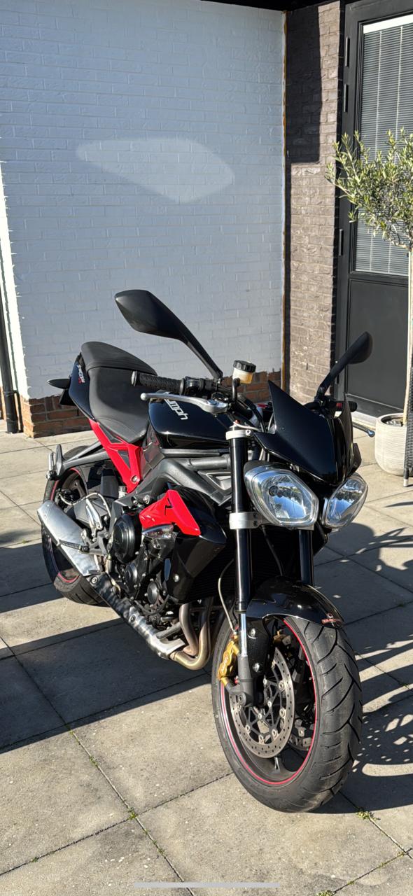 Triumph Street Triple