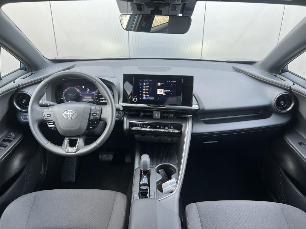 Toyota C-hr 1.8 hybrid 140 dyn