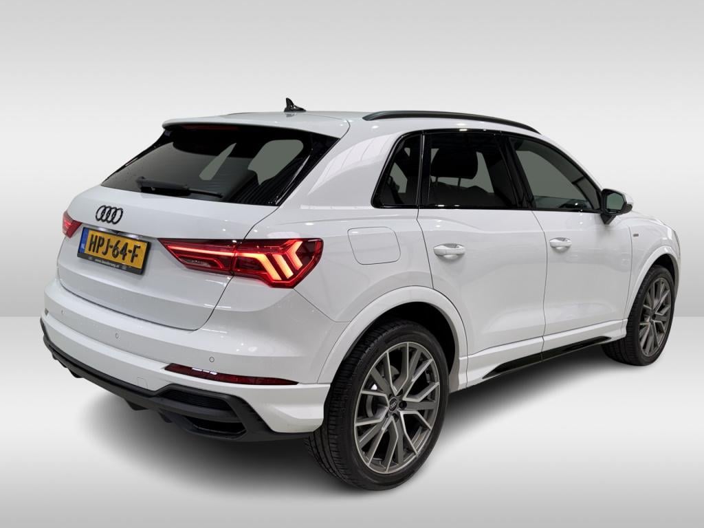 Audi Q3 45 tfsi e hybrid 245pk s edition | zwart optiek