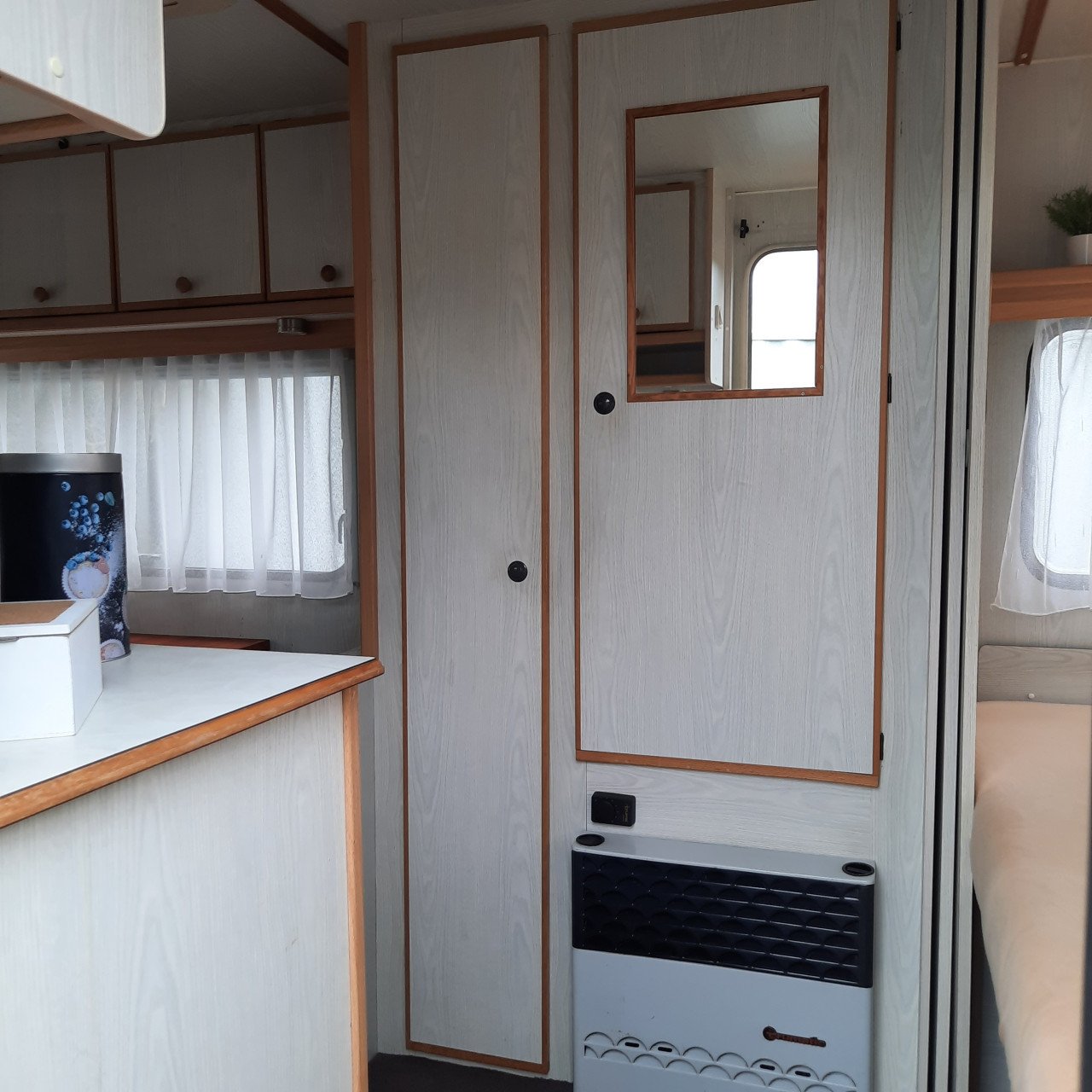 Tec Weltbummler 430 4 persoons met voortent en luifel