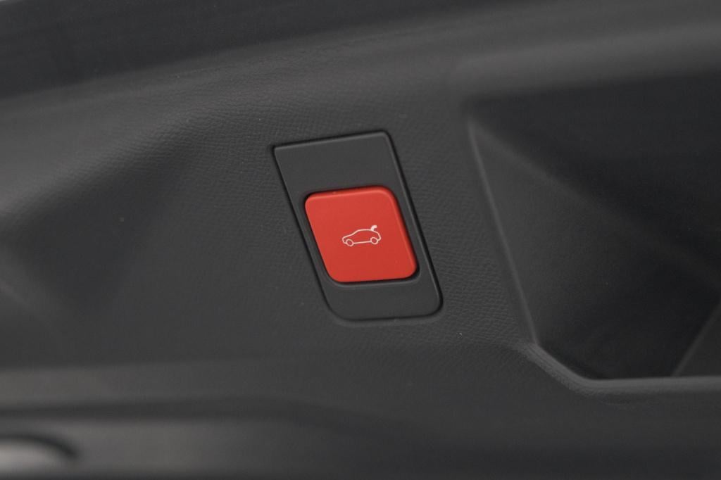 Peugeot 5008 1.2 hybrid 136 gt 7p | adaptieve cruise control | elektrische 