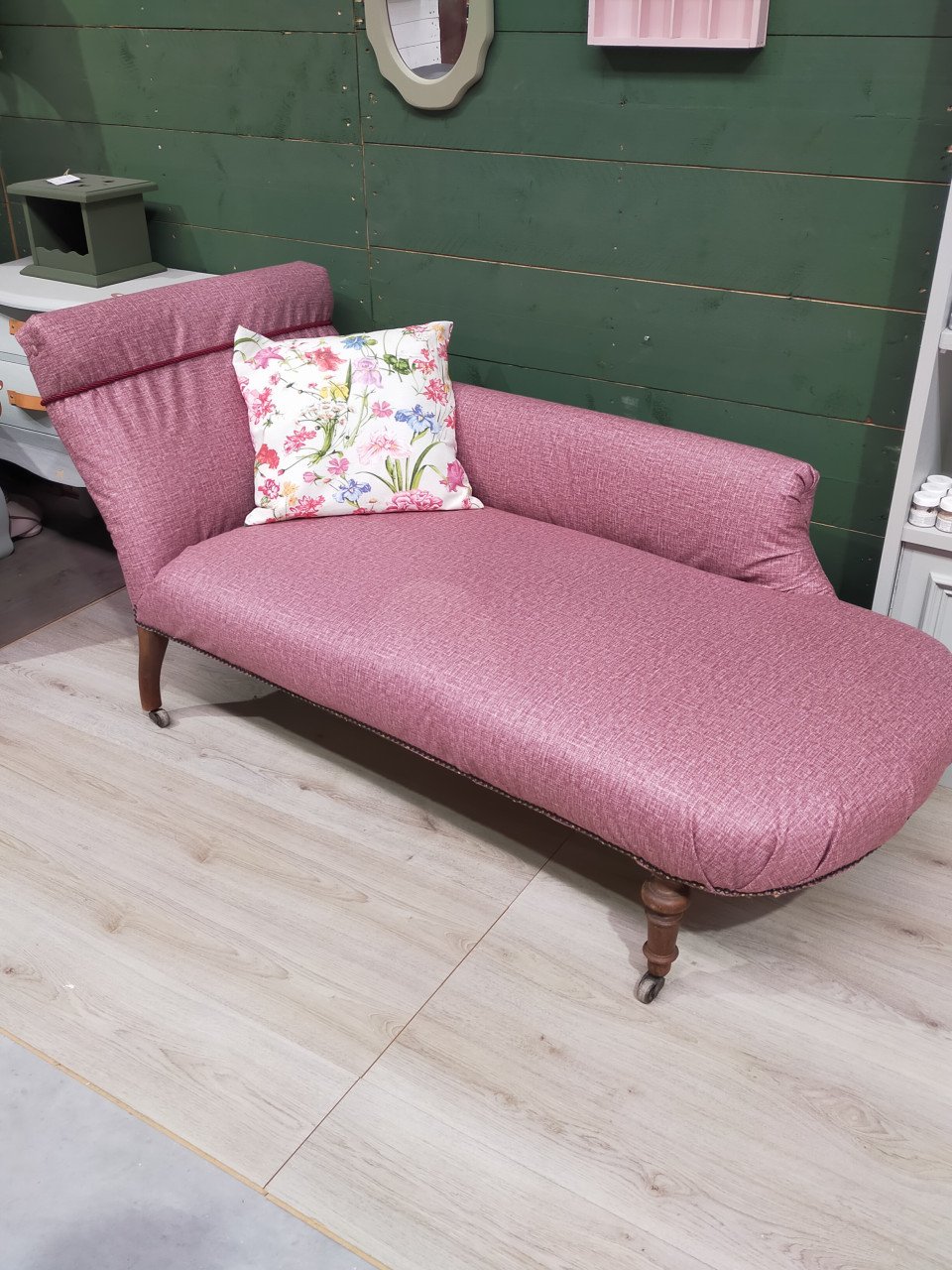 Chaise longue, nieuw bekleed!