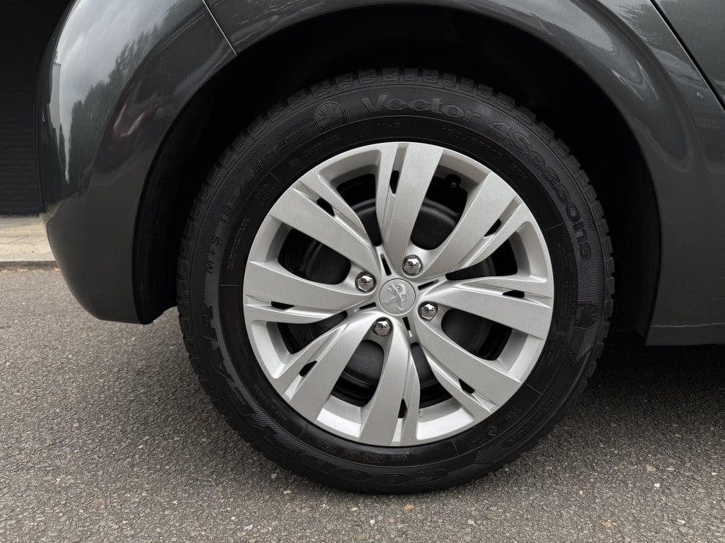 Peugeot 208 1.4 vti active