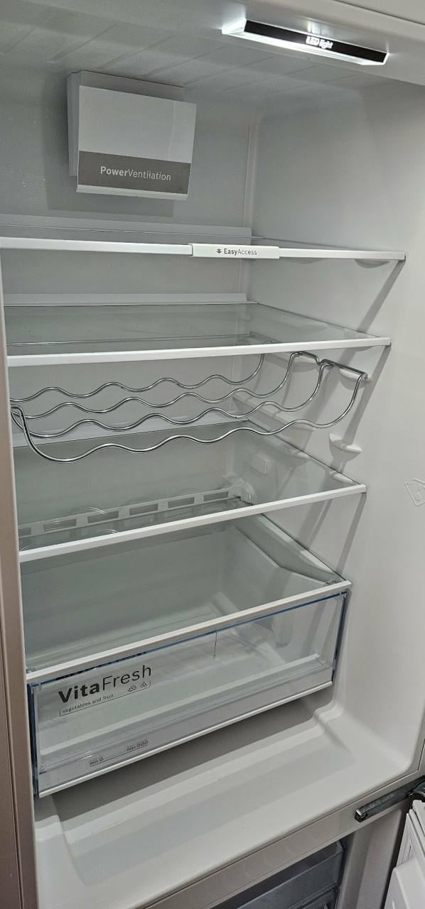 Bosch koel-vriescombinatie KGV33VW31S in prima staat