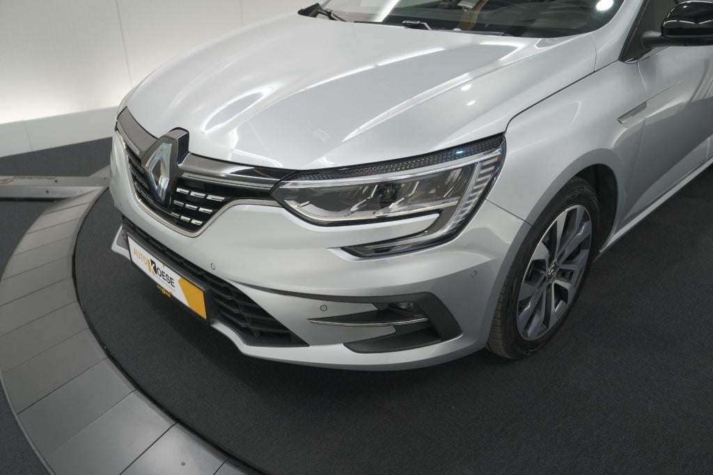 Renault Megane tce 140 edc techno | dodehoekdetectie | camera | 9.3 inch gr