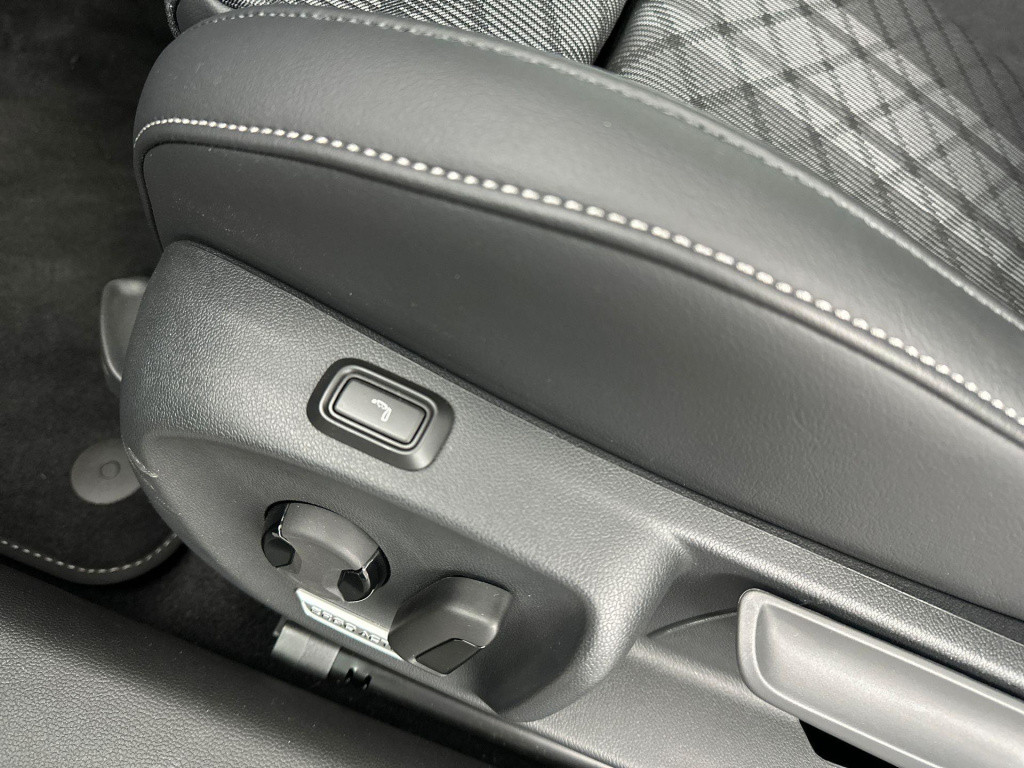 Volkswagen Passat variant r-line business 1.5 110 kw / 150 pk etsi variant 