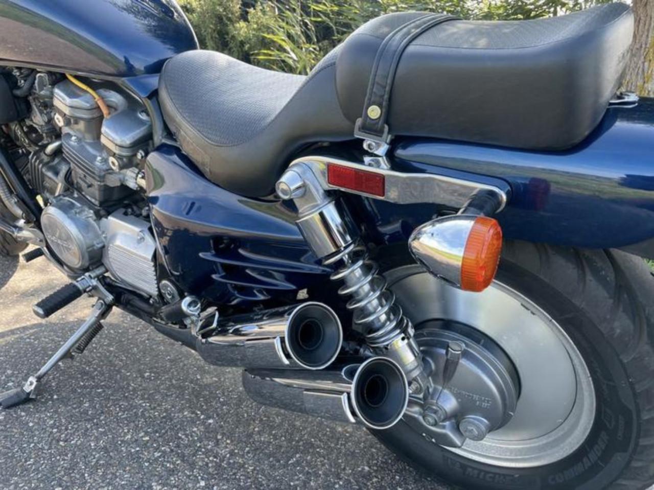 Te koop mijn  Honda VF700C, super Magna, bjr. 1990..