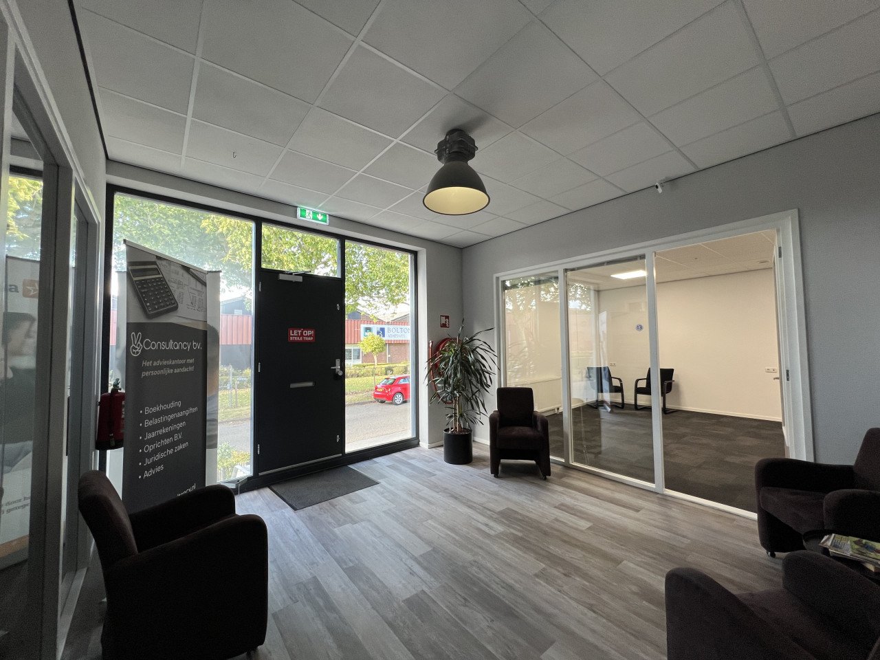 TE HUUR 20m2 z.g.a.n. kantoorruimte in Goes
