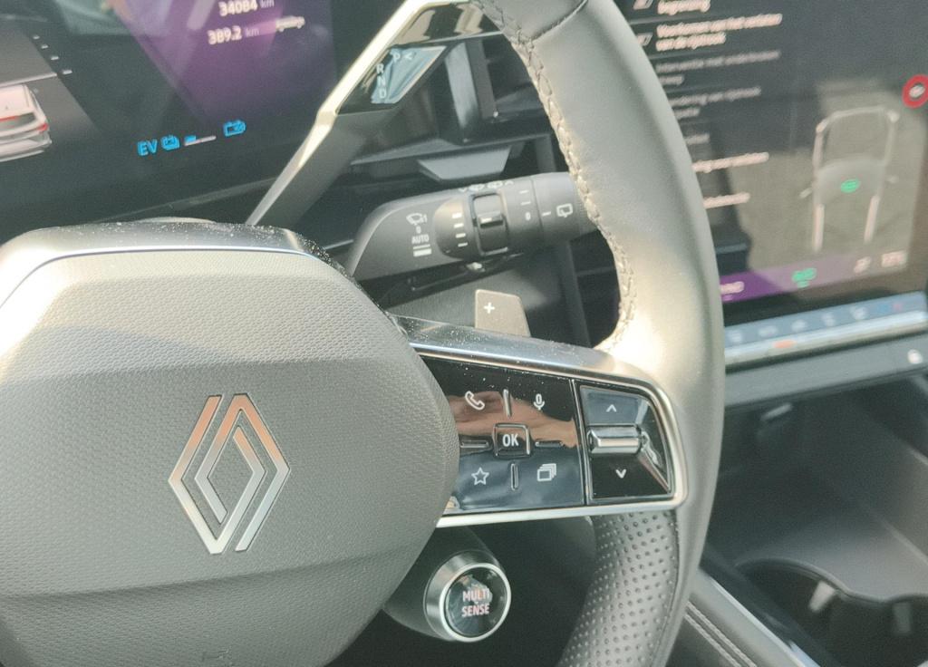 Renault Espace e-tech full hybrid 200 techno 7p.