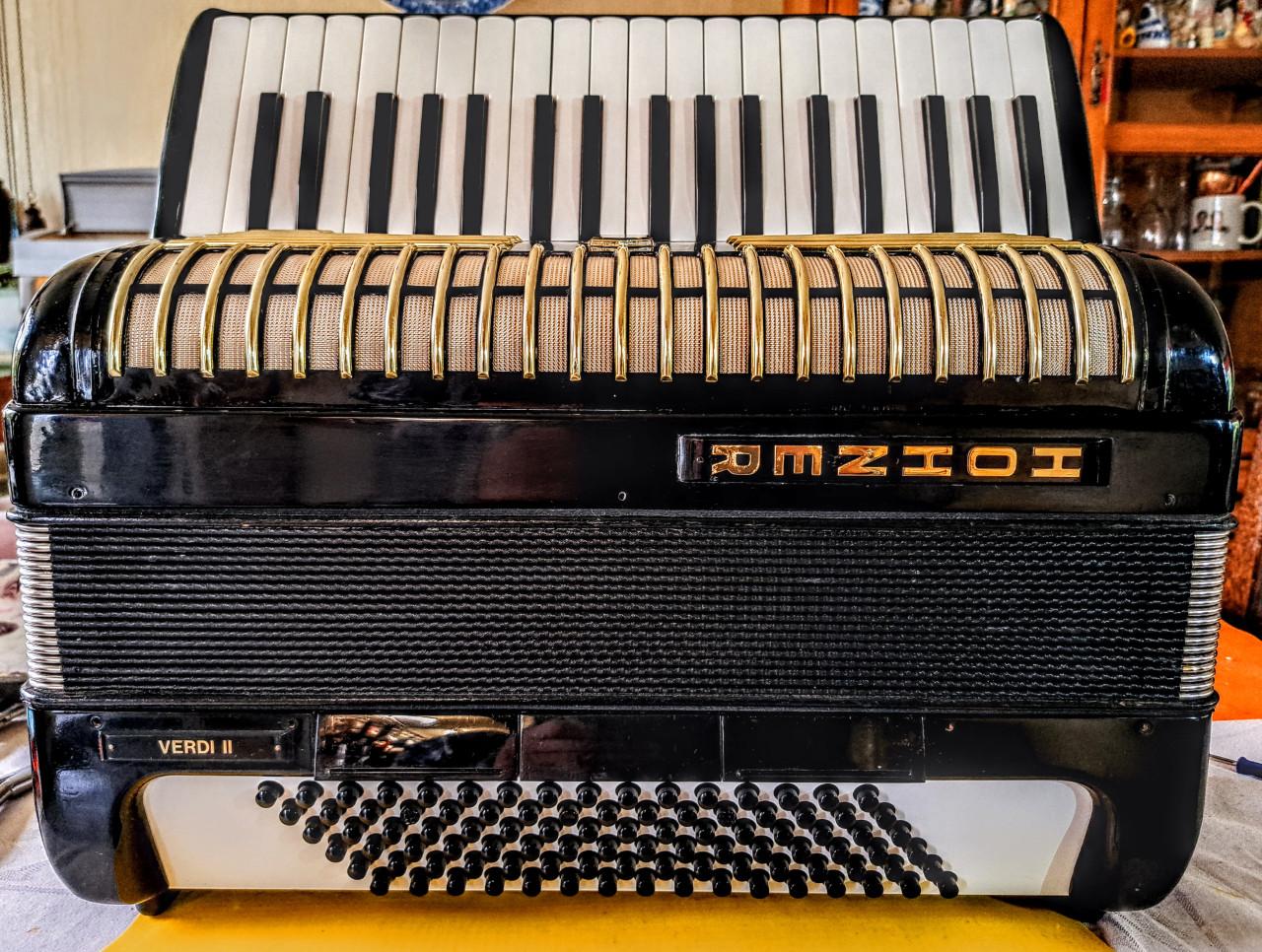 Accordeon HOHNER VERDI II