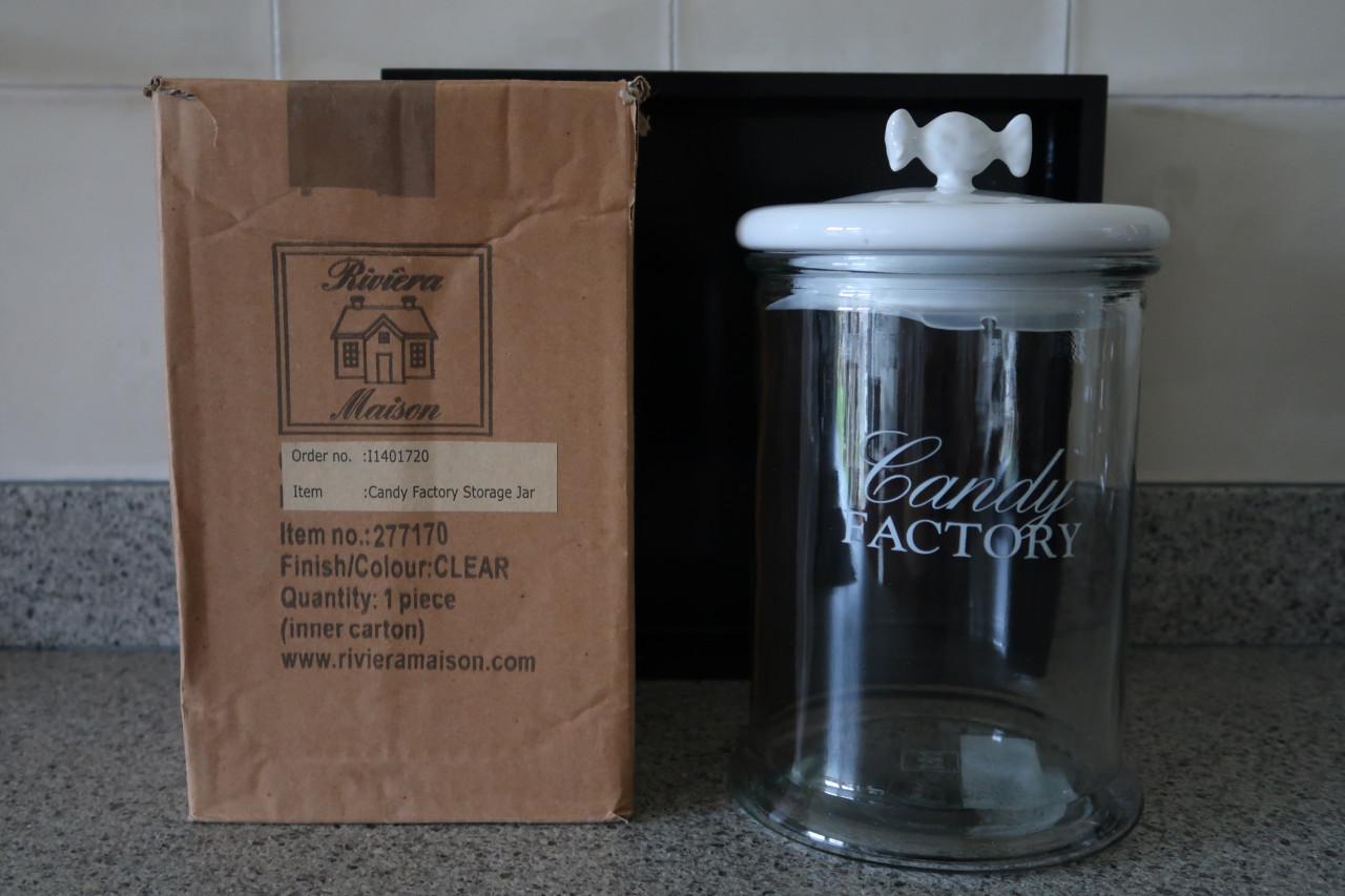 Super leuke snoep pot van het merk Riviéra Maison. Pot & deksel is van glas
