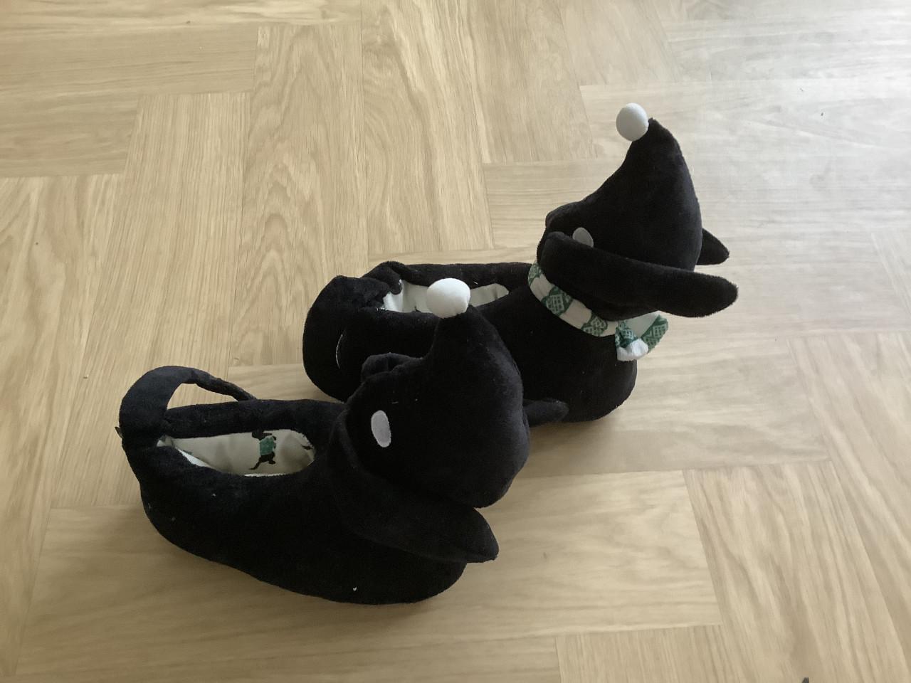 Takkie pantoffels, maat 35/36 valt als 33/34