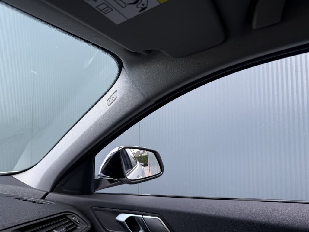 BMW 1 Serie 118i 140pk executive sportline 5-drs
