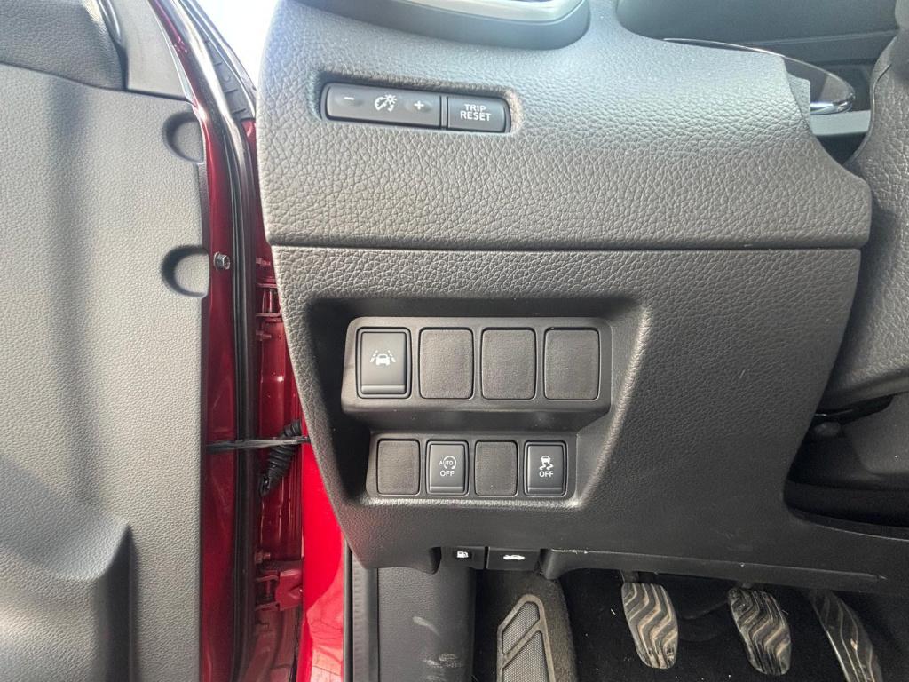 Nissan Qashqai 1.6 tekna panoramadak | stoelverwaming | navigatie | cruisec