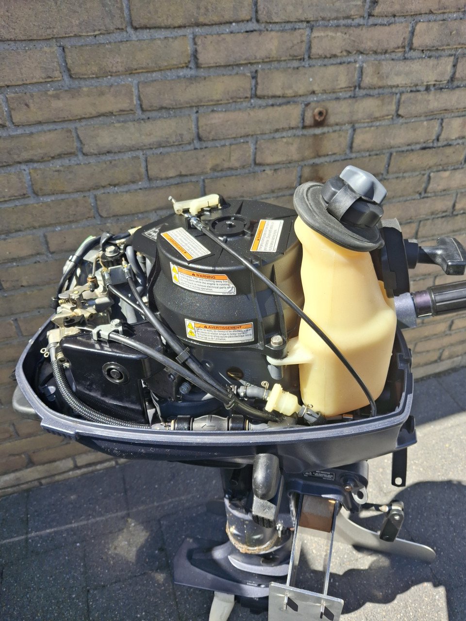 Splinternieuwe rubberboot in doos met yamaha 5pk 4 takt
