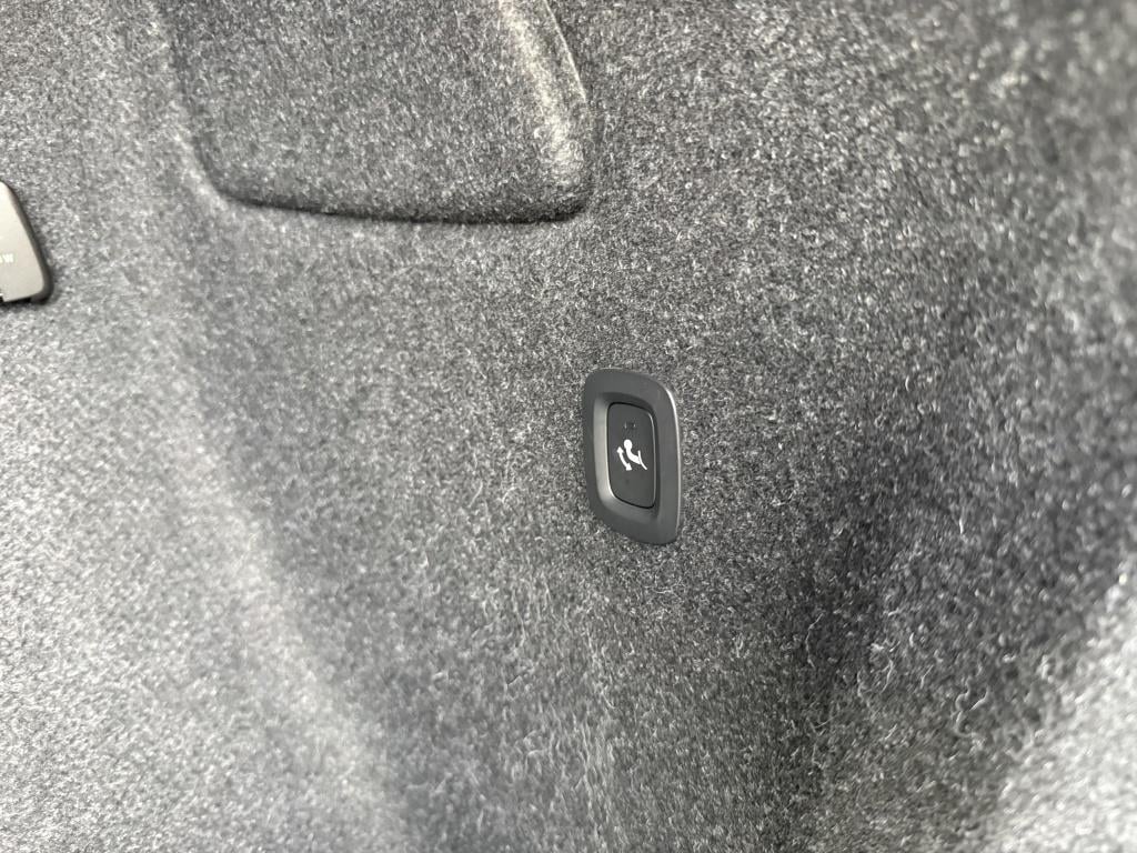 Volvo XC40 t5 262pk recharge r-design| adap.cruise| camera| trekhaak| keyle