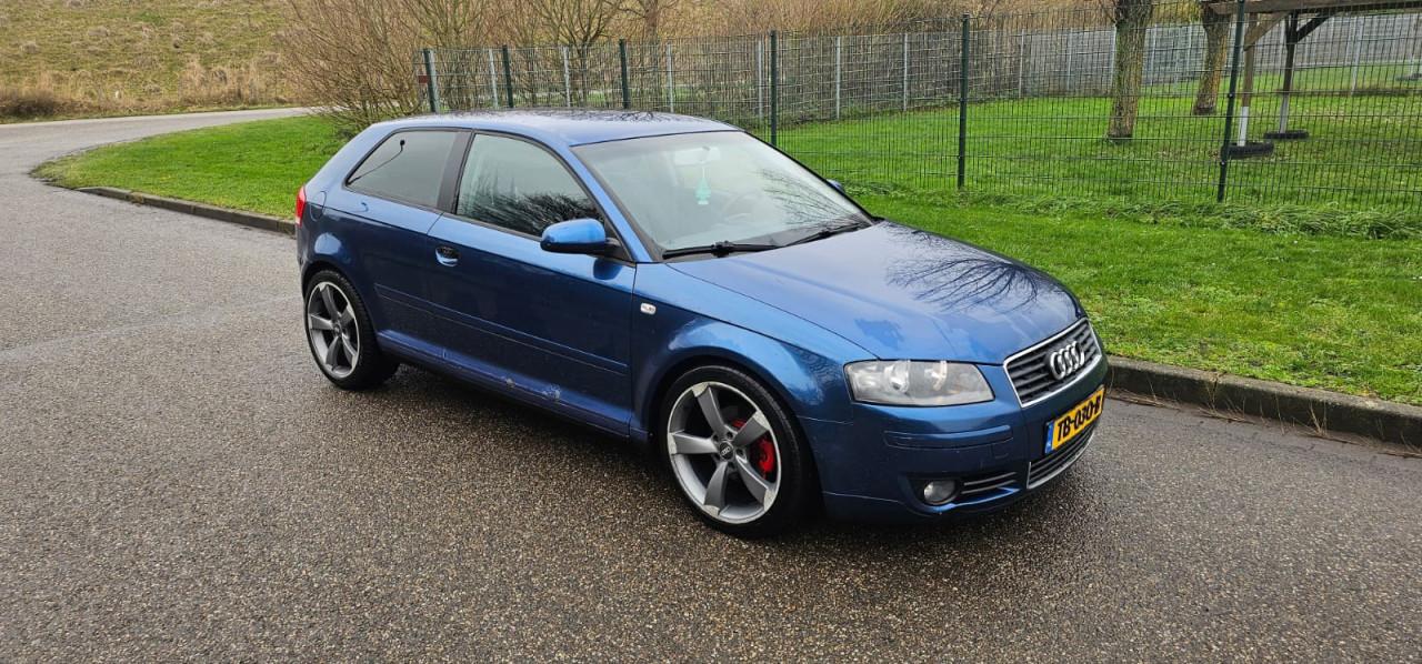 Audi A3 1.6 FSI Attraction Climate control!
