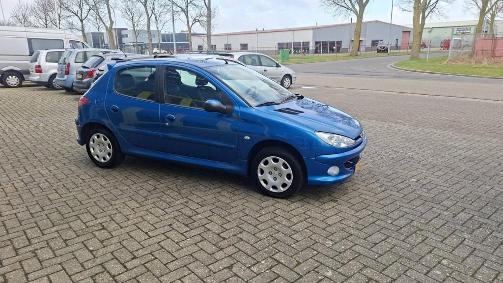 Peugeot 206 1.4 forever
