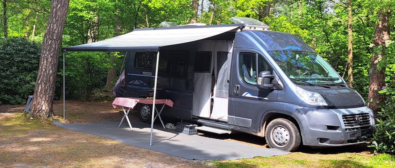 Buscamper  |  Automaat  |  Weinig km  |  Pössl